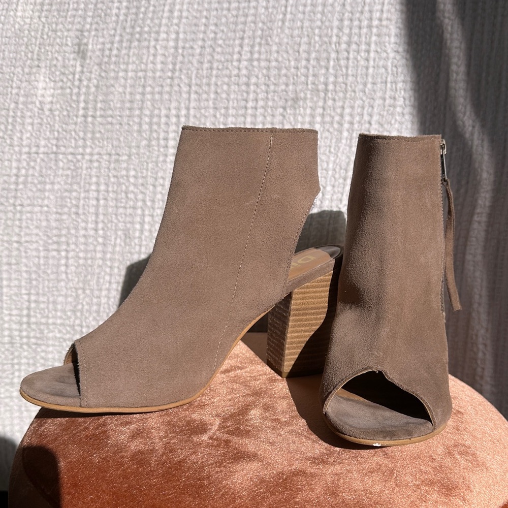Diba Indie Suede Block Heel - 9